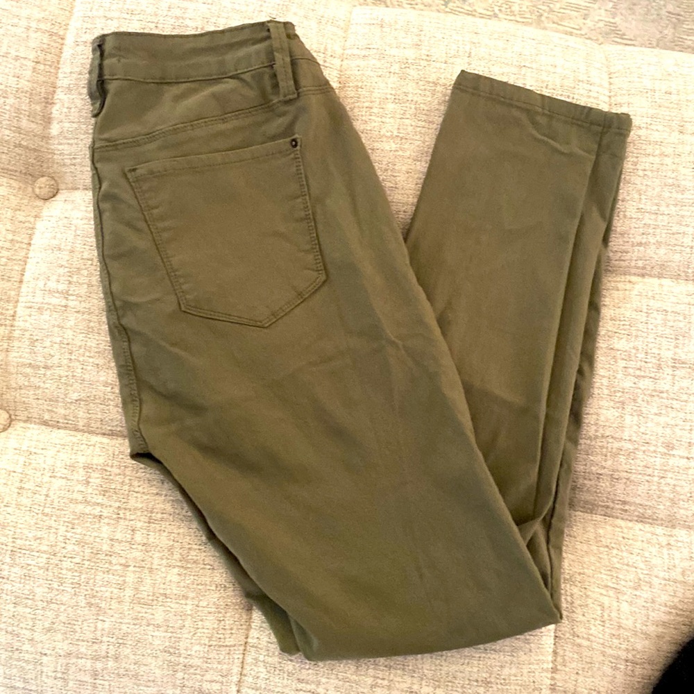 YMI Hyperstretch jeggings NWOT